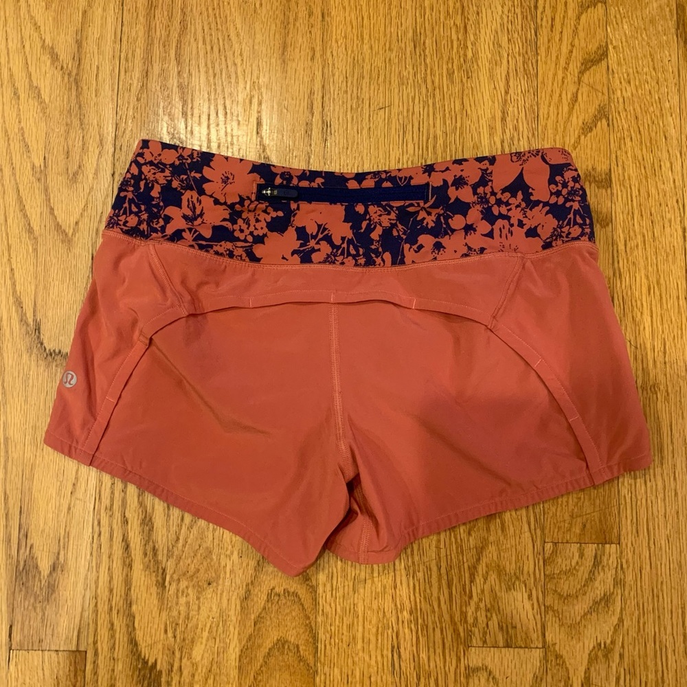 Lululemon Run Times Short II*4"
Dark Canyon / Efflorescent Dark Canyon O…